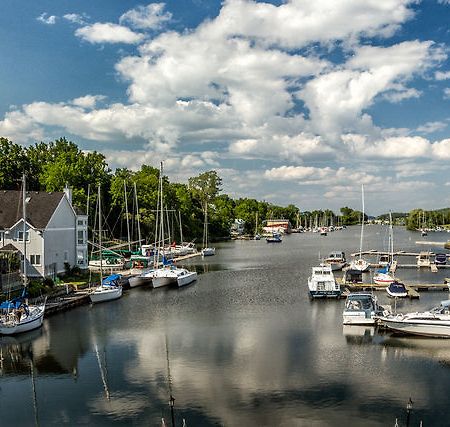 Picton Harbour Inn Dış mekan fotoğraf